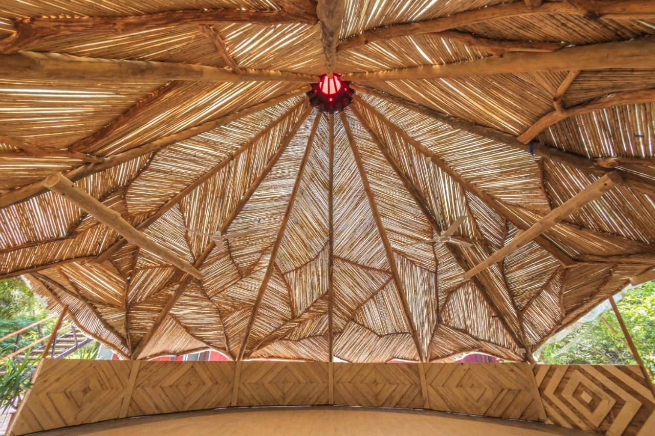 Latica Lodge Playa Negra Exterior foto